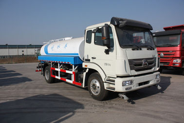 6 motor del euro II de la capacidad de Cbm del camión del tanque de agua de las ruedas 10 para limpiar