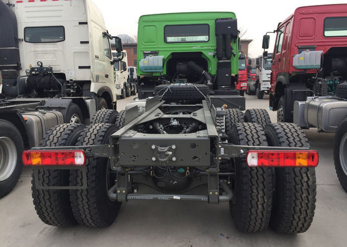 Verde Lorry Vehicle del chasis SINOTRUK HOWO ZZ1257N4341W del camión del cargo de Dropside