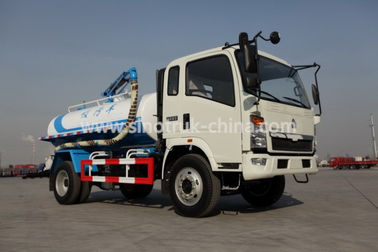 Dimensiones totales 6880×2330×2870 del alto de la seguridad de HOWO 4×2 de la succión camión de las aguas residuales