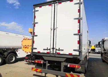 10 cargo pesado refrigerado del camión 2 euro de las ruedas para el transporte de la carne y de las comidas