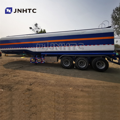 La segunda mano aprovisiona de combustible el remolque modificado para requisitos particulares del tanque del transporte del aceite semi