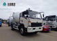 Howo 4x2 4CBM Mini Concrete Mixer Truck con el color blanco está listo en fábrica